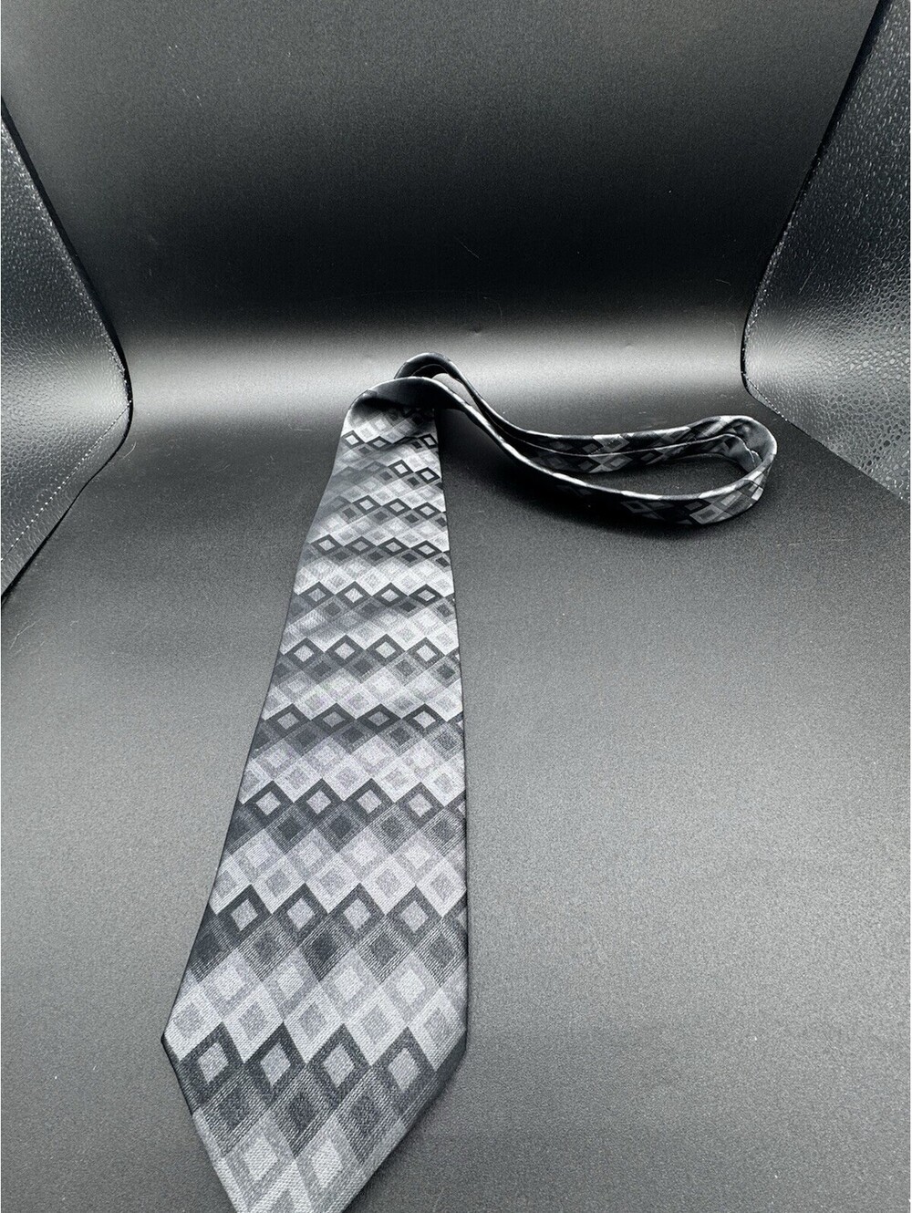 Hill Archer 100% Silk Necktie Gray Black Geometric Diamond Pattern Handmade Tie